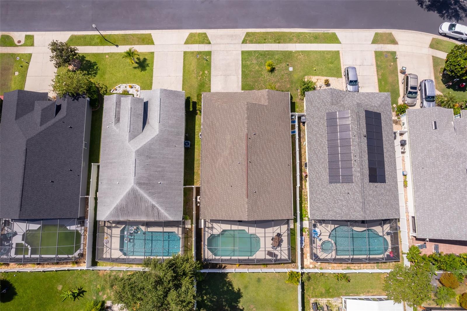Image 31 of 33 For 15434 Markham Drive