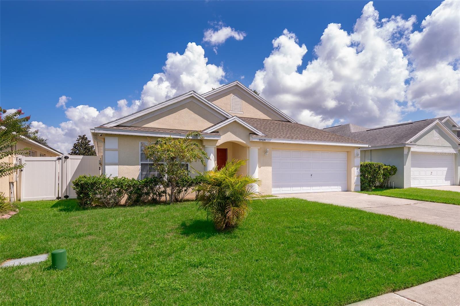 Image 5 of 33 For 15434 Markham Drive