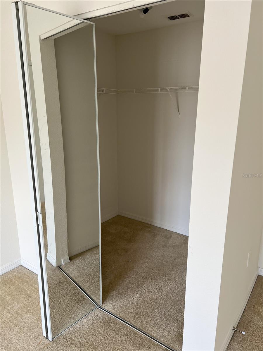 Image 13 of 20 For 5542 Metrowest Boulevard 206