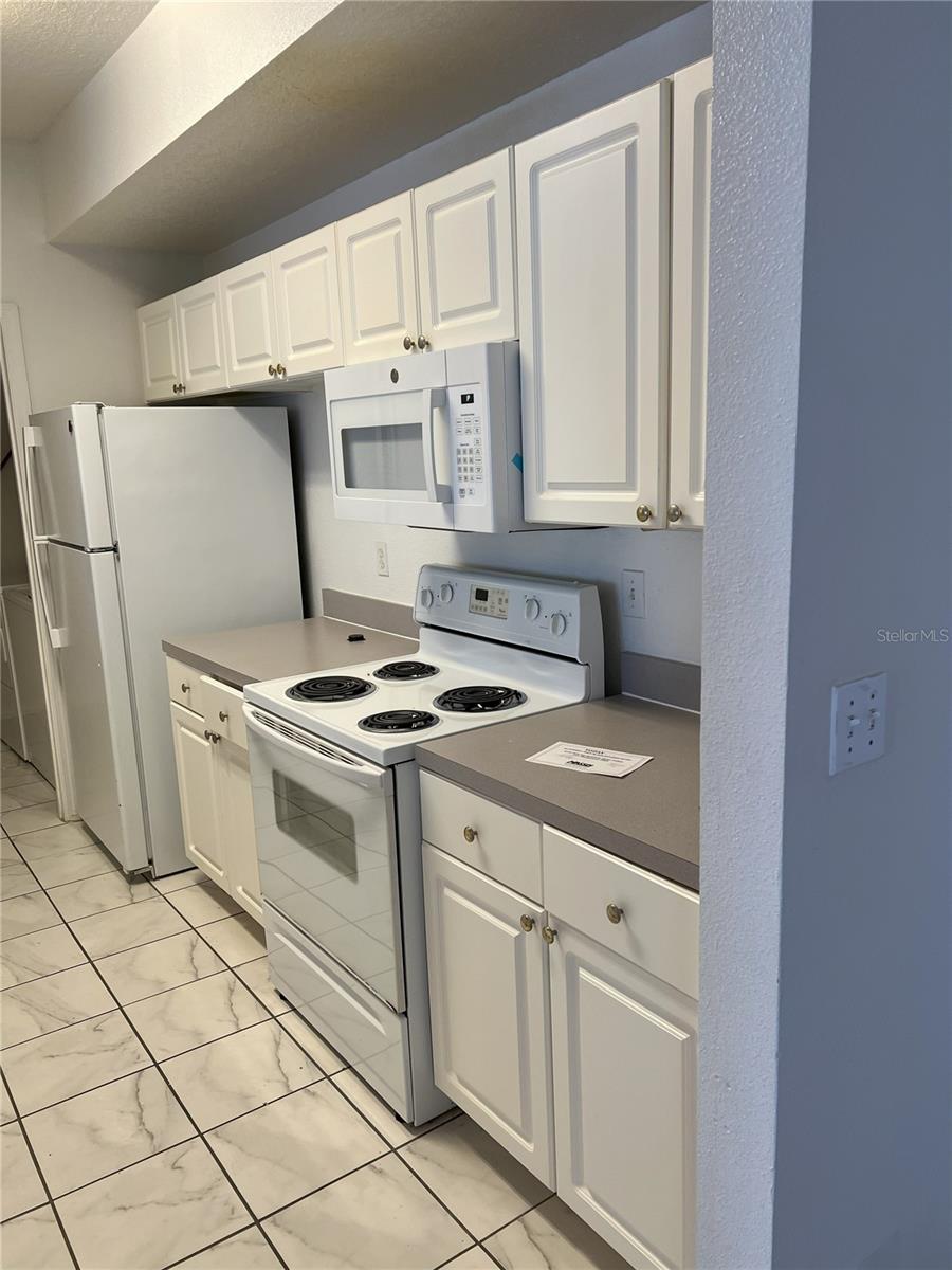 Image 6 of 20 For 5542 Metrowest Boulevard 206