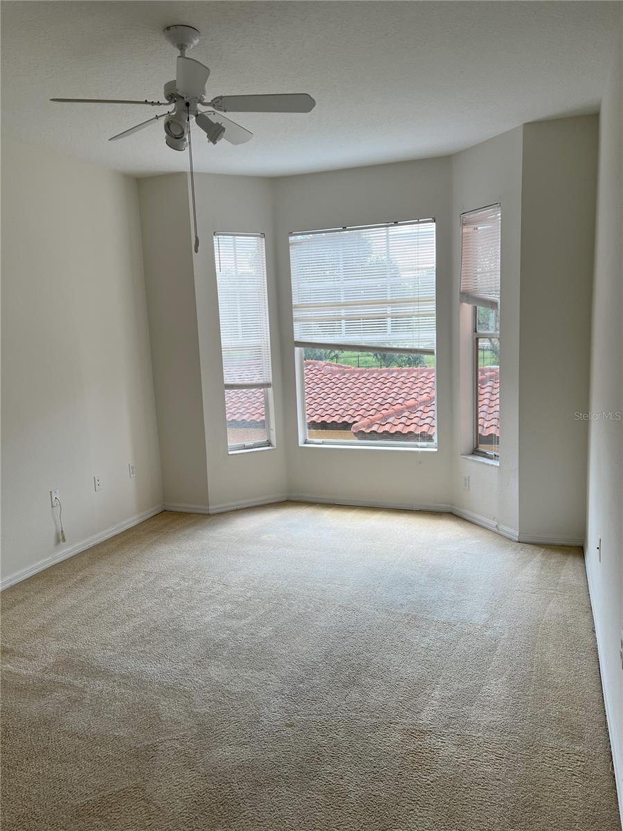 Image 9 of 20 For 5542 Metrowest Boulevard 206