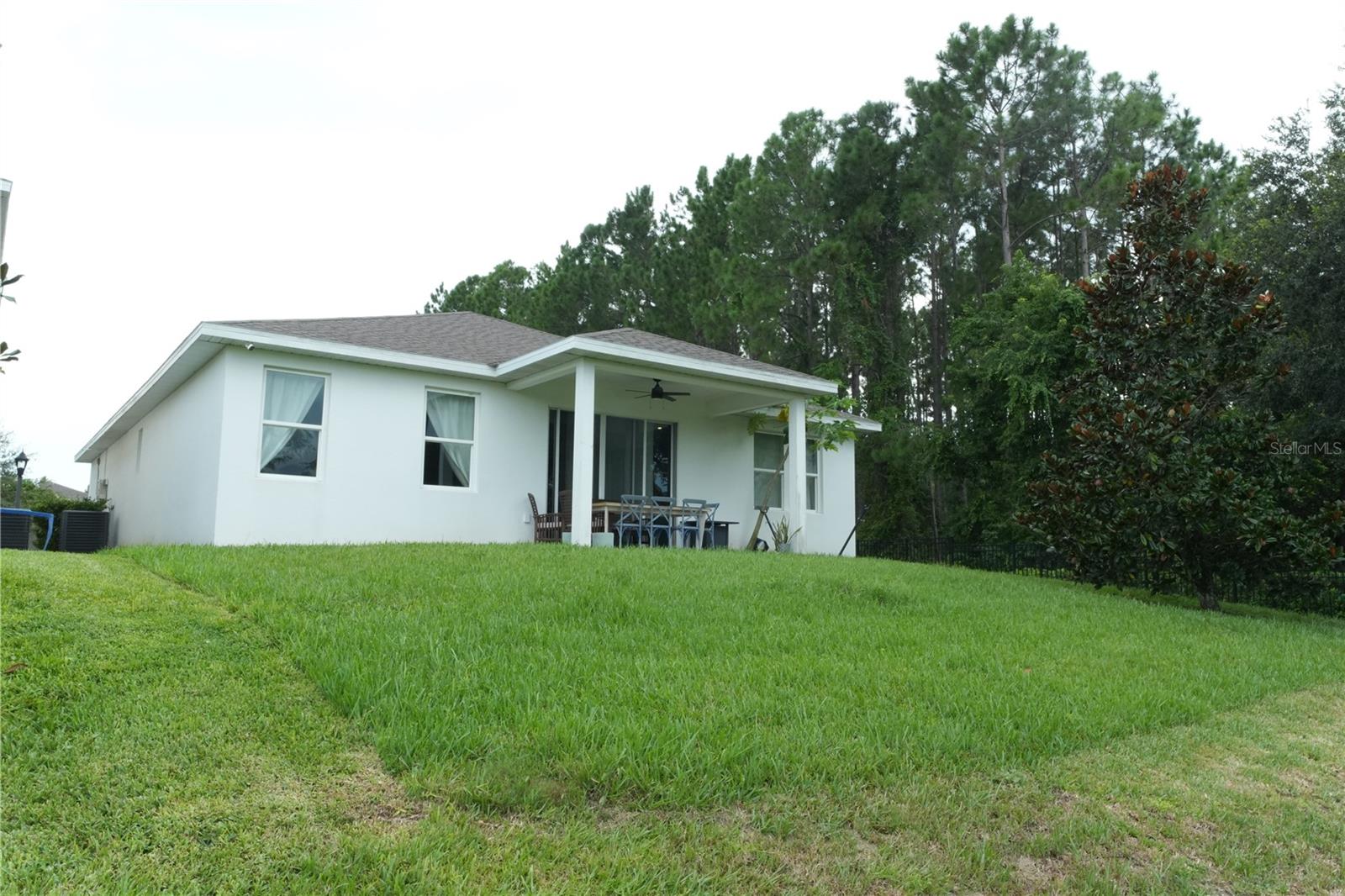 Image 6 of 27 For 16582 Silversaw Palm Drive