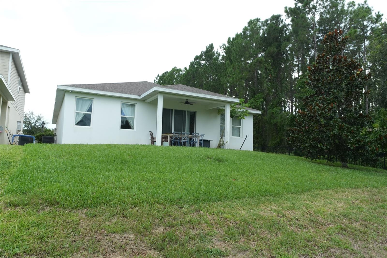 Image 7 of 27 For 16582 Silversaw Palm Drive