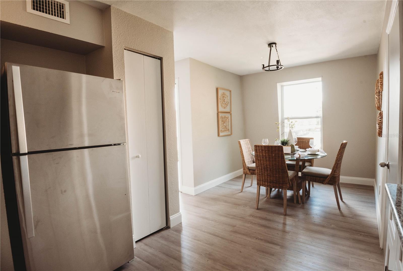 Image 6 of 14 For 200 Saint Andrews Boulevard 903