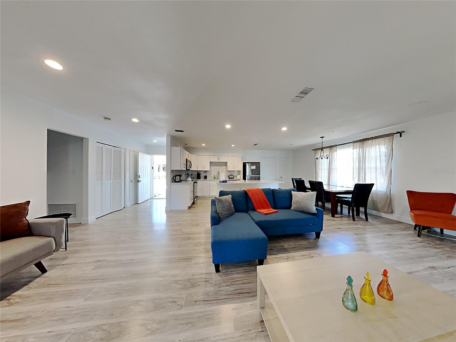 Image 4 of 13 For 7326 Lake Floy Circle