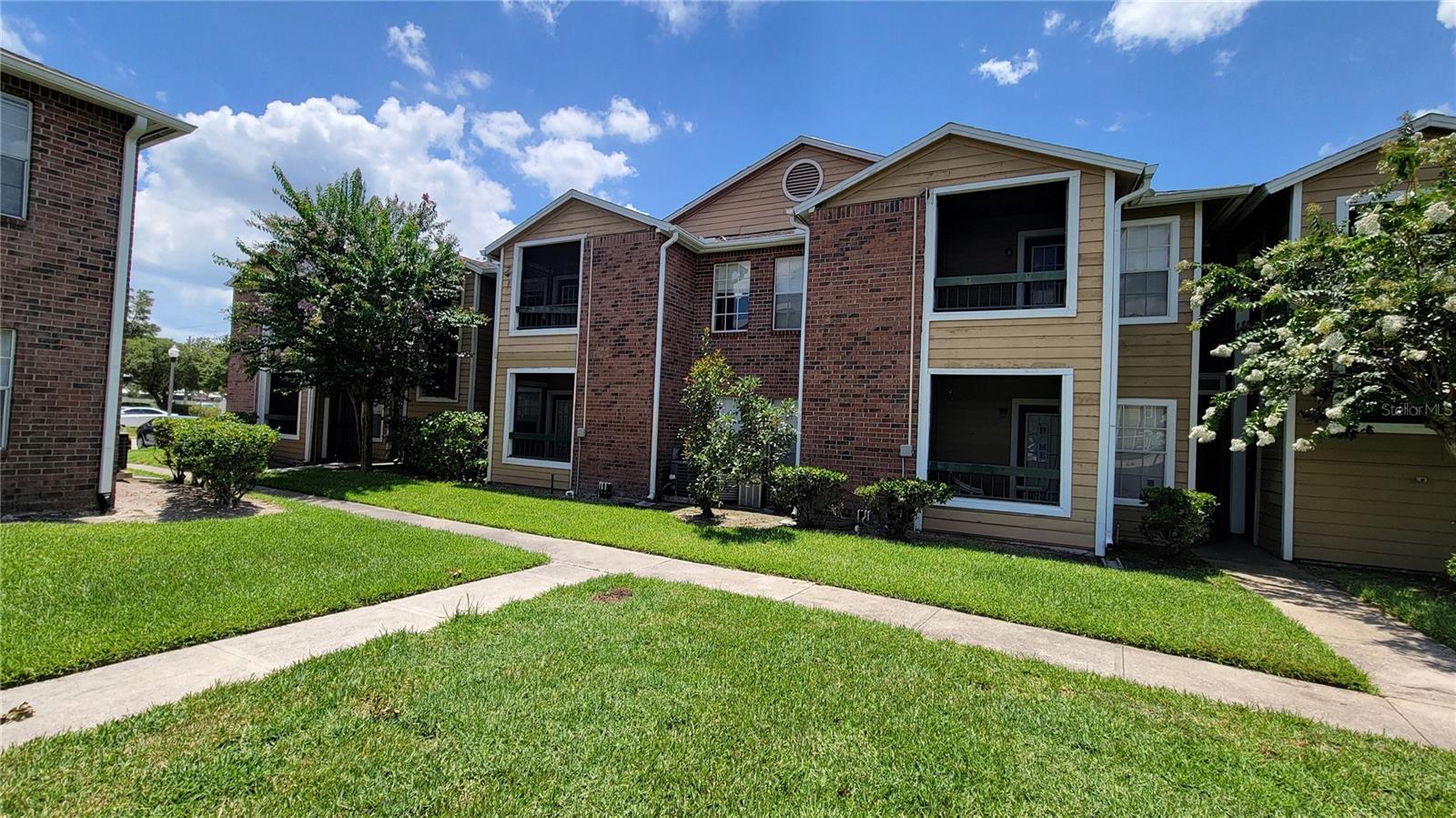 Image 2 of 37 For 5500 Devonbriar Way 210