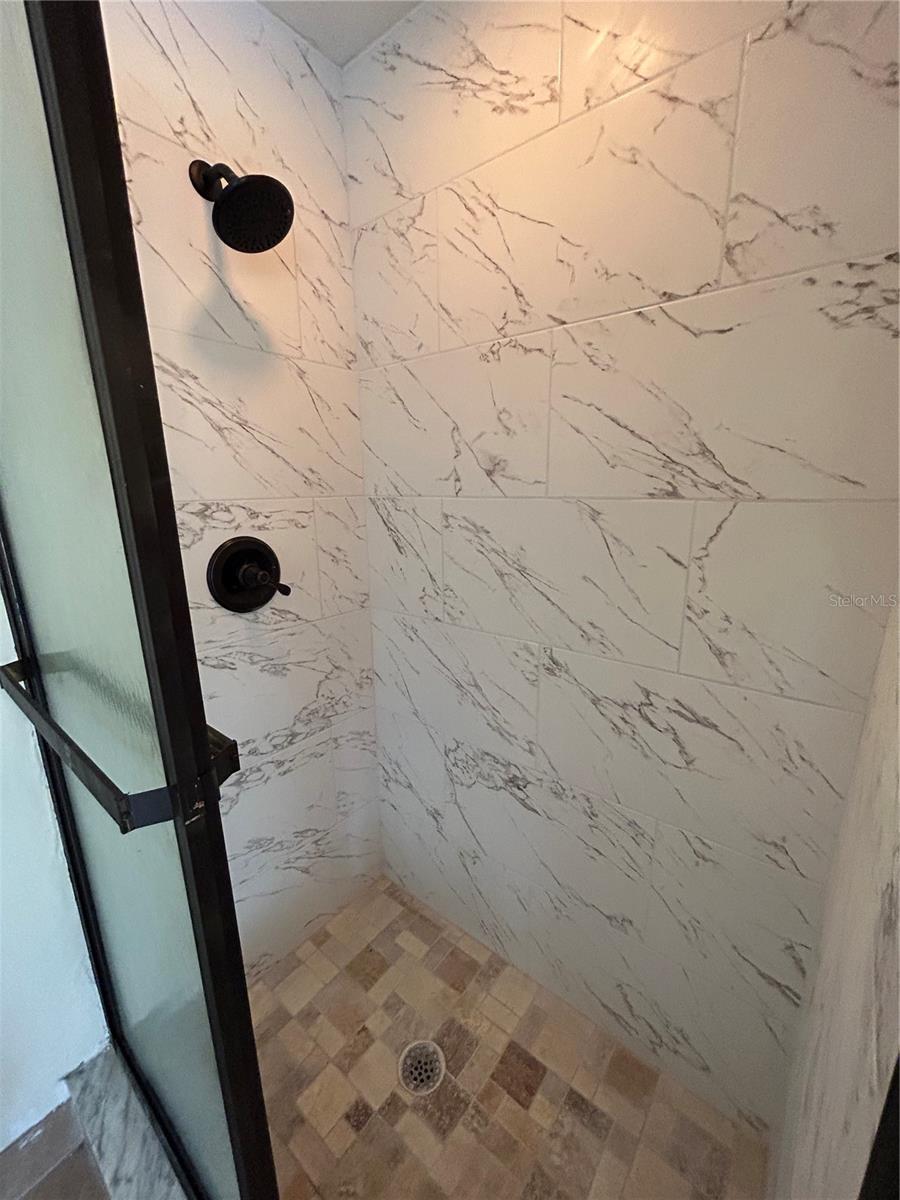 Image 31 of 42 For 18129 Crawley Drive 1