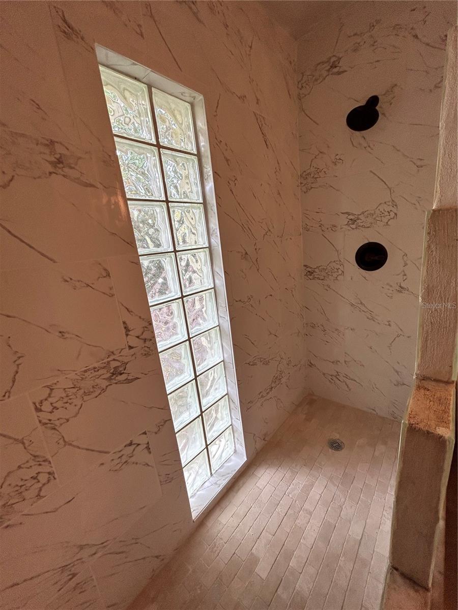 Image 34 of 42 For 18129 Crawley Drive 1
