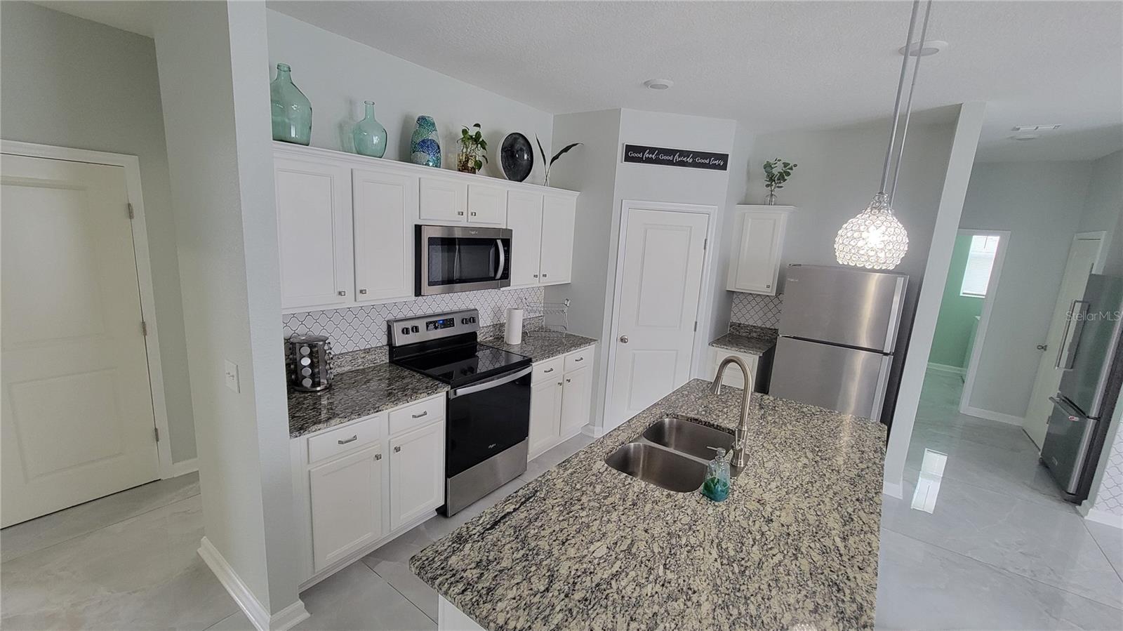 Image 12 of 52 For 1175 Lycaste Drive