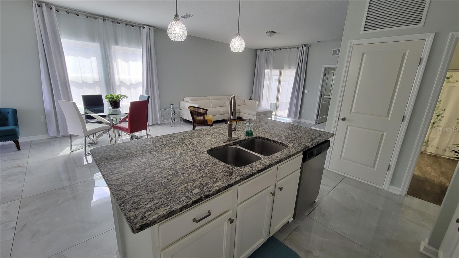 Image 15 of 52 For 1175 Lycaste Drive