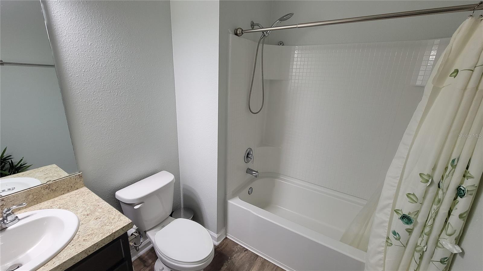 Image 18 of 52 For 1175 Lycaste Drive