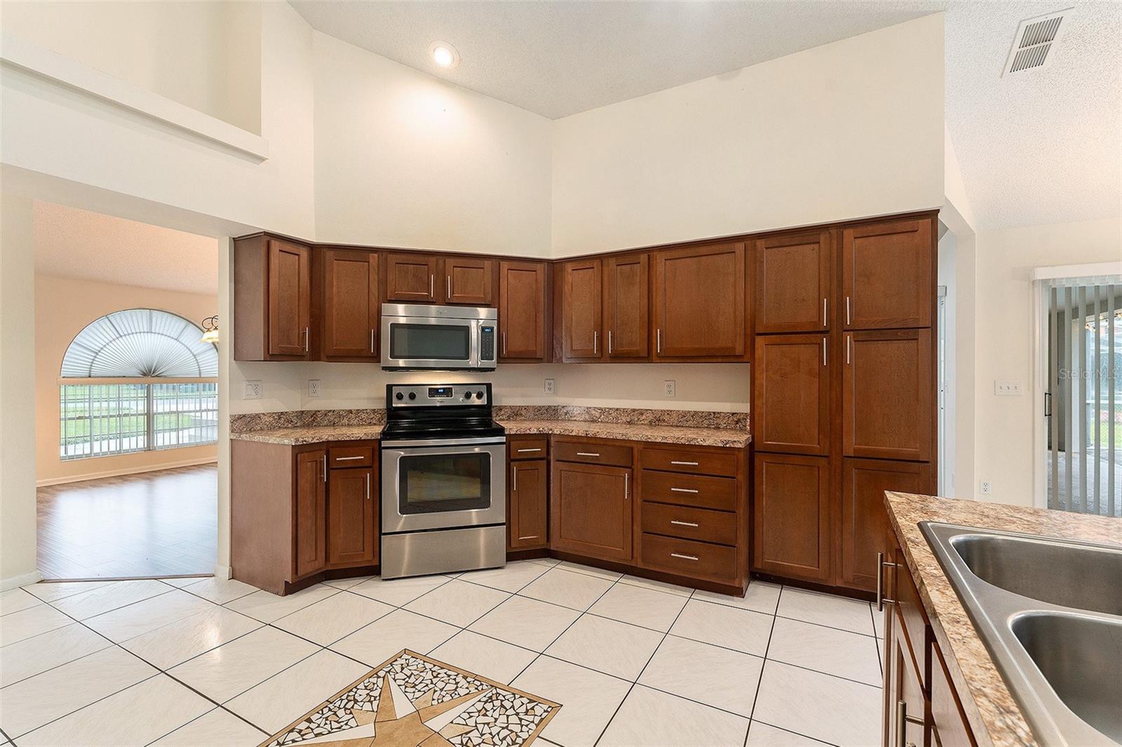 Image 15 of 31 For 14181 Cornewall Lane