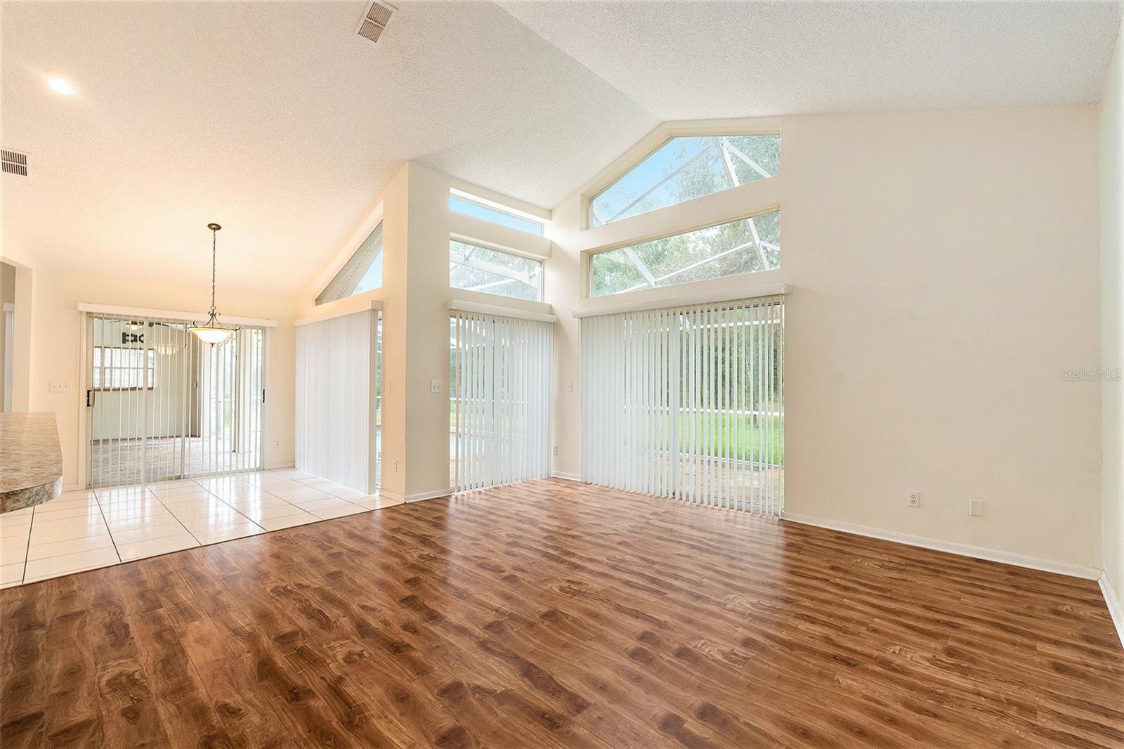 Image 4 of 31 For 14181 Cornewall Lane