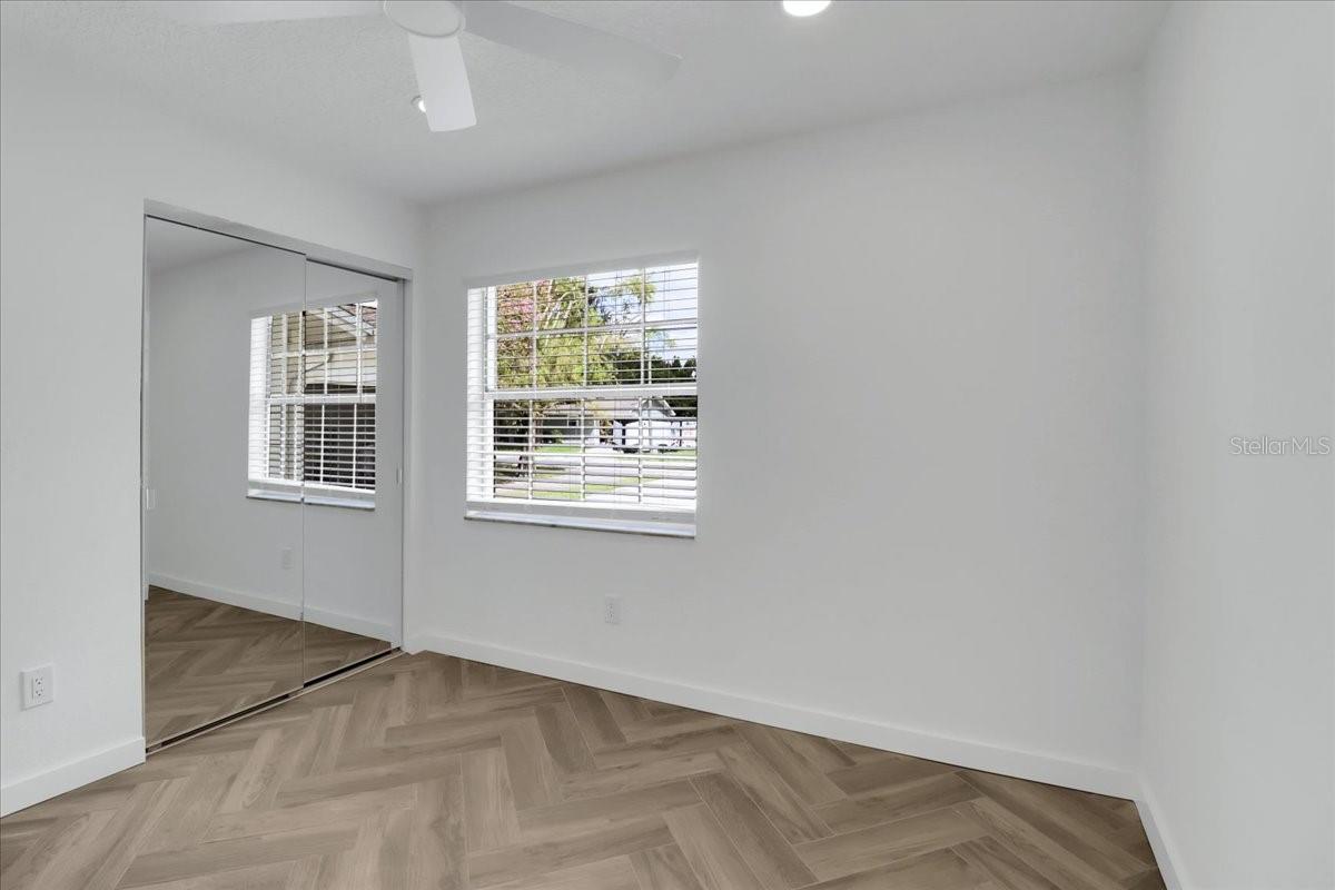 Image 21 of 38 For 380 Banyan Drive