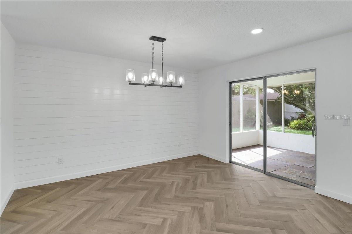 Image 8 of 38 For 380 Banyan Drive