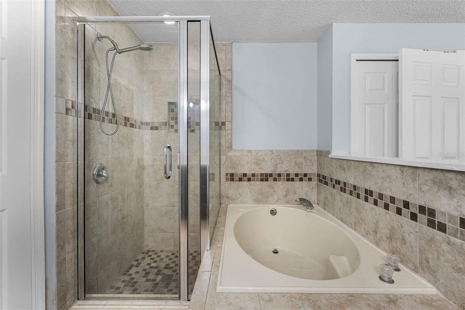 Image 12 of 20 For 8370 Sandpoint Boulevard