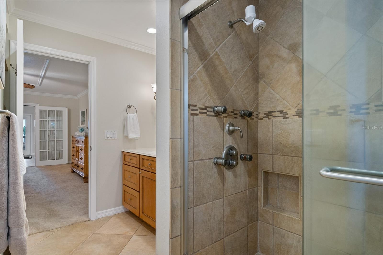 Image 38 of 64 For 5608 Bear Lake Circle
