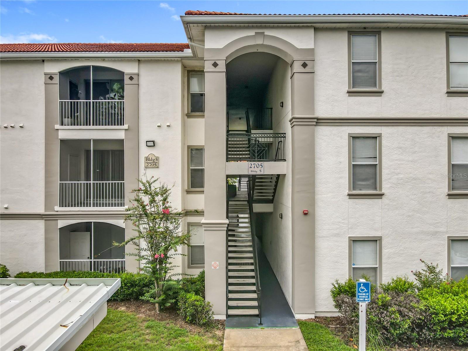 Image 2 of 51 For 2705 Maitland Crossing Way 205