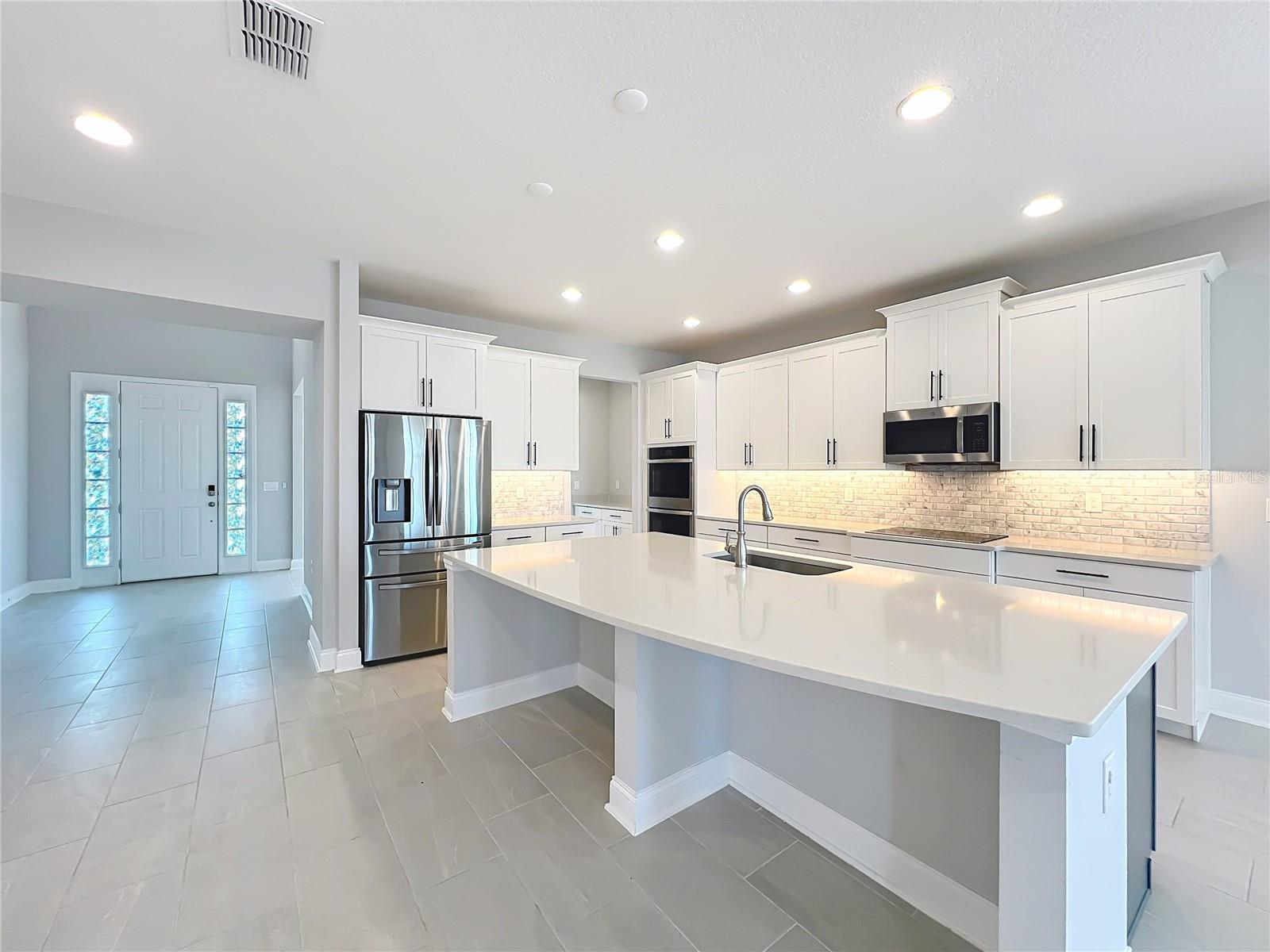 Image 19 of 64 For 13185 Blossom Valley Drive