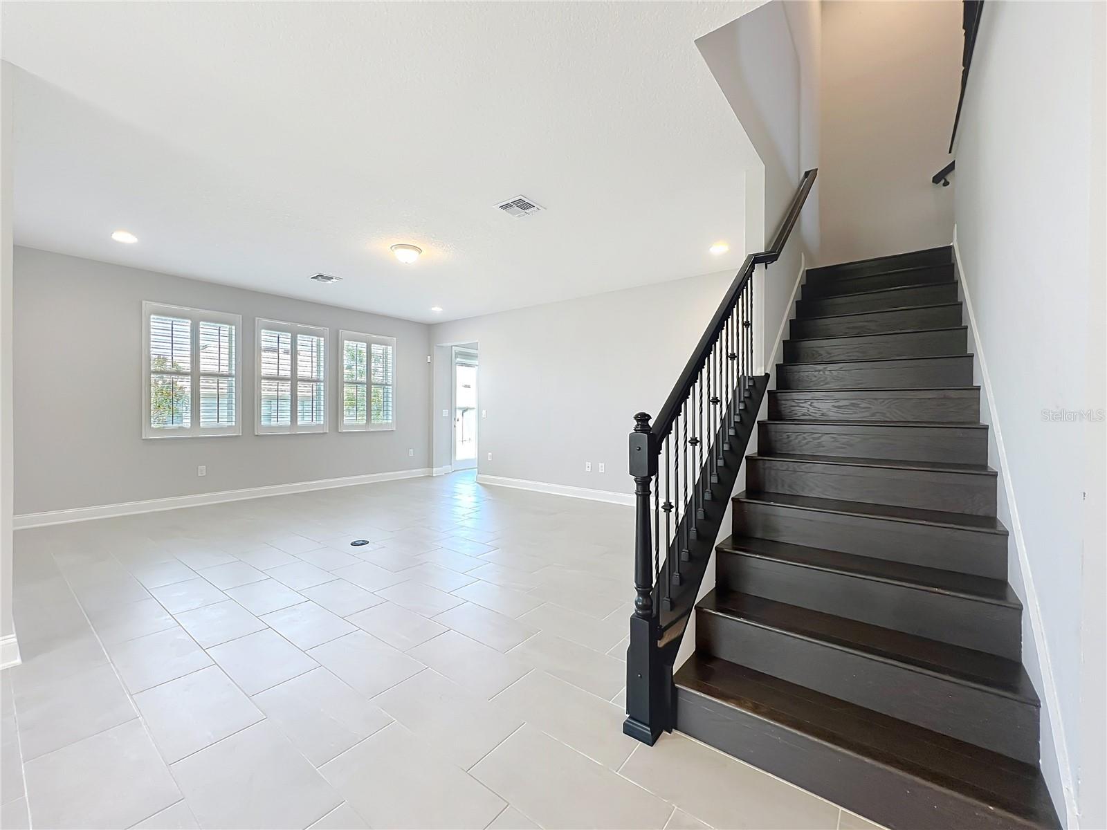 Image 28 of 64 For 13185 Blossom Valley Drive