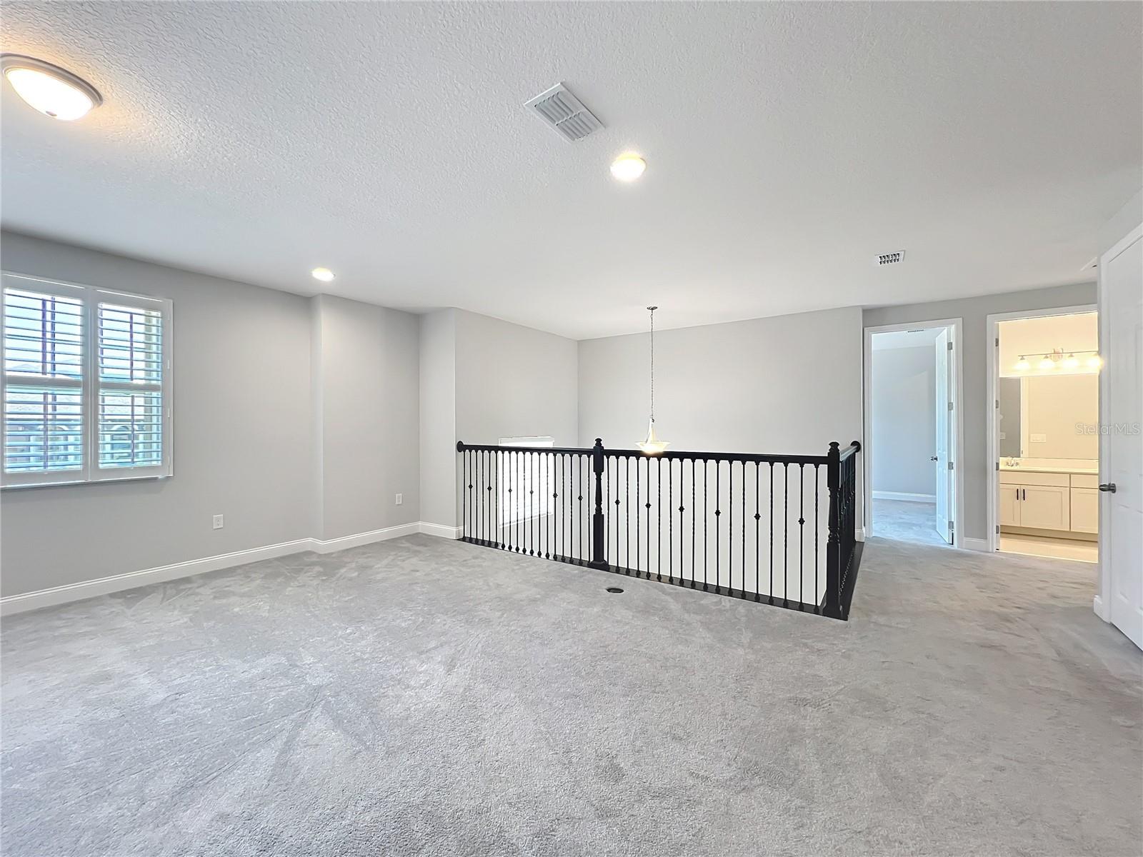 Image 32 of 64 For 13185 Blossom Valley Drive
