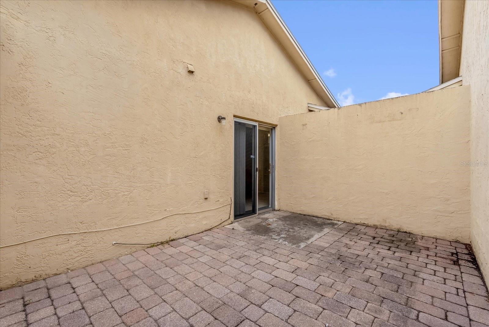 Image 17 of 22 For 1279 Woodman Way