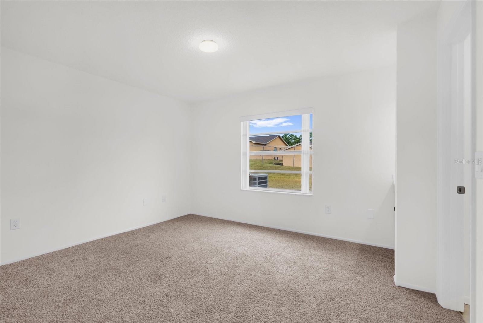 Image 4 of 22 For 1279 Woodman Way