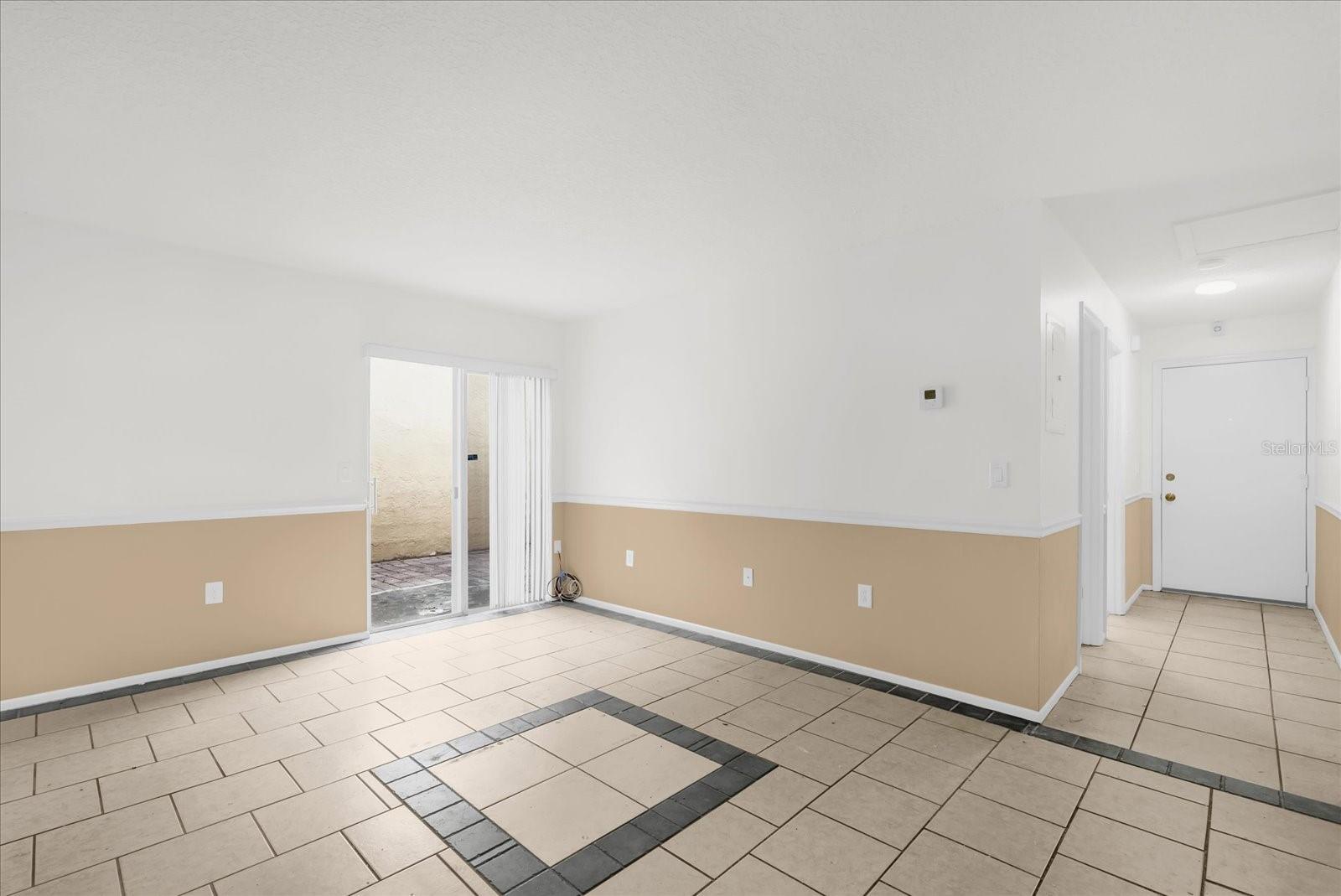 Image 6 of 22 For 1279 Woodman Way