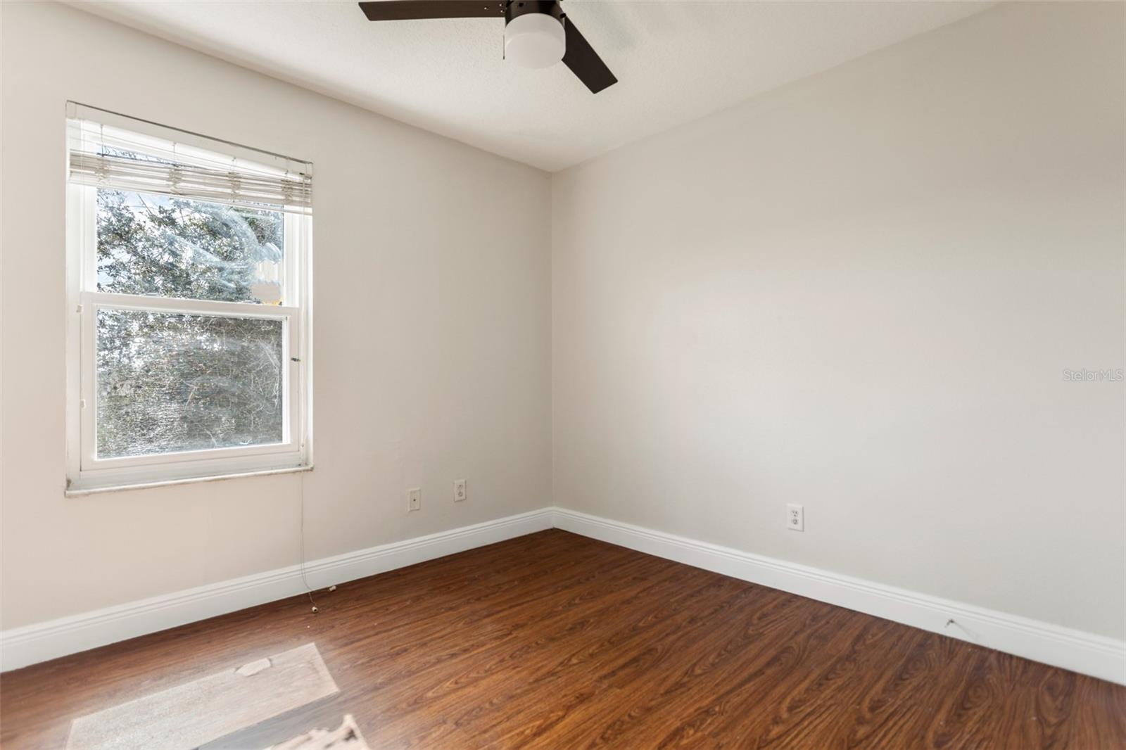 Image 10 of 35 For 7512 Fordham Creek Lane