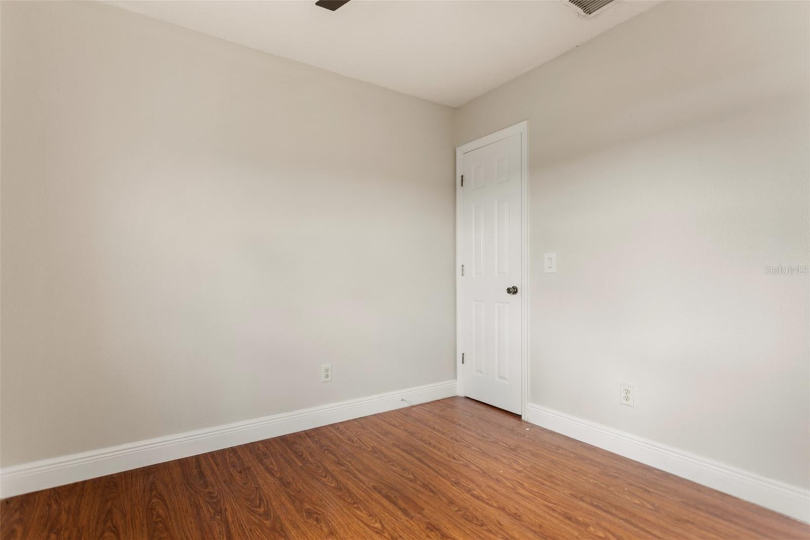 Image 11 of 35 For 7512 Fordham Creek Lane