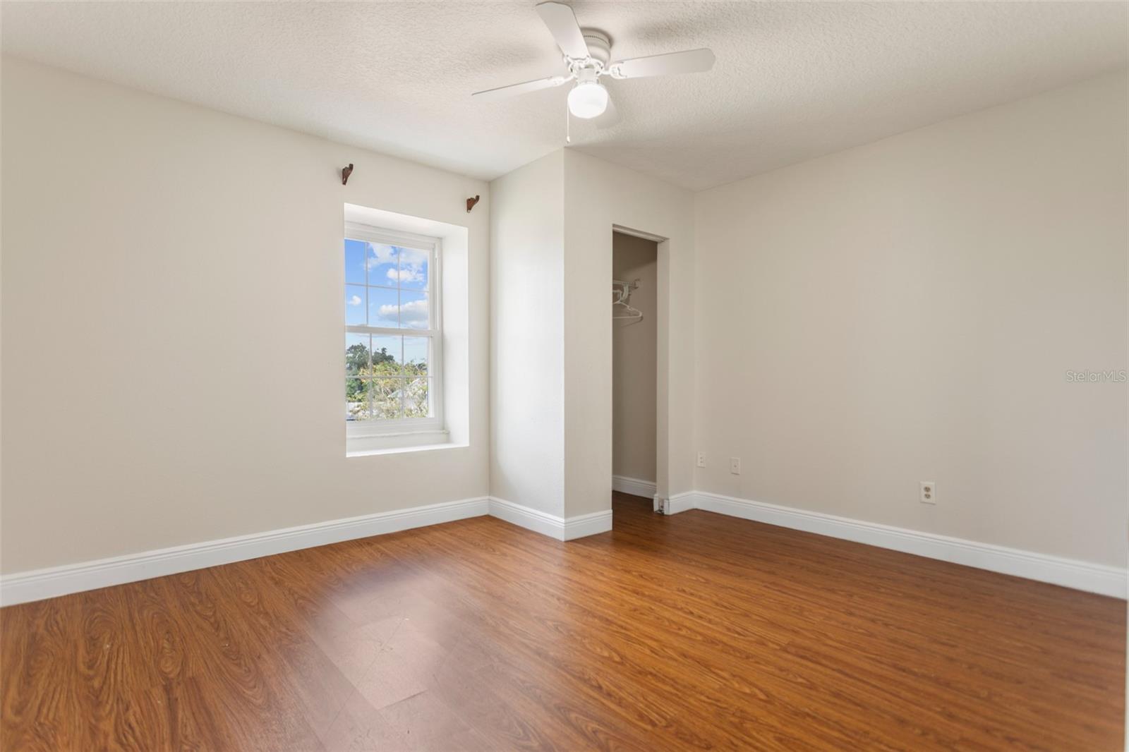 Image 18 of 35 For 7512 Fordham Creek Lane