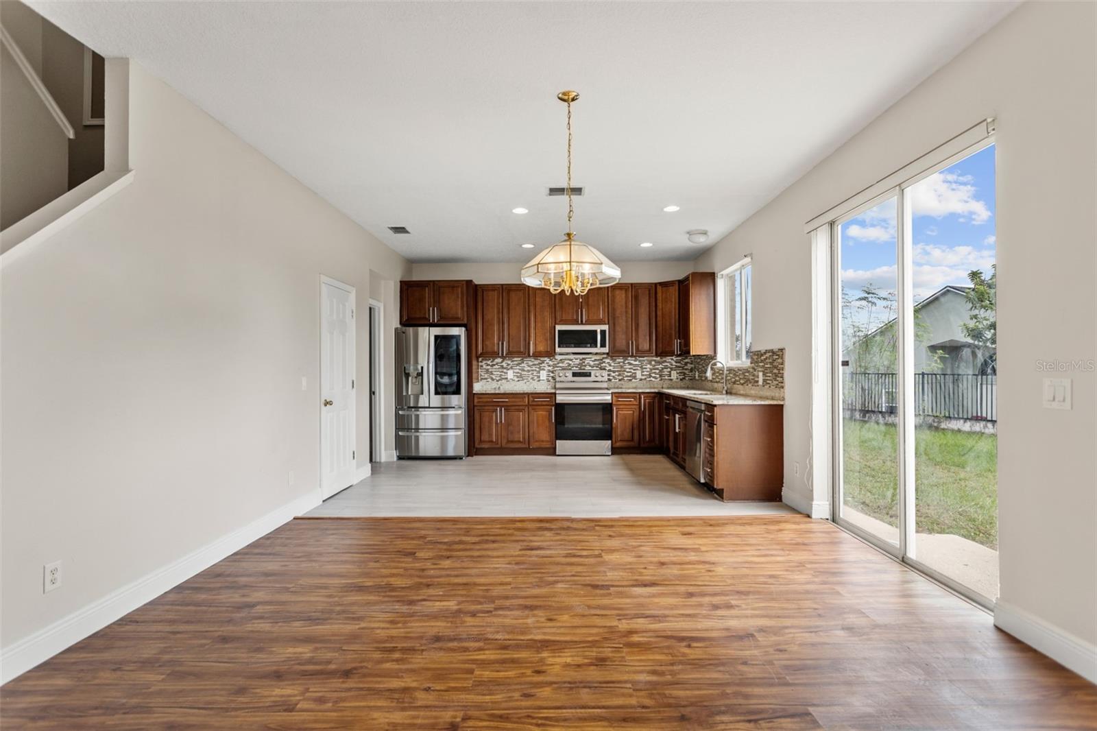 Image 28 of 35 For 7512 Fordham Creek Lane