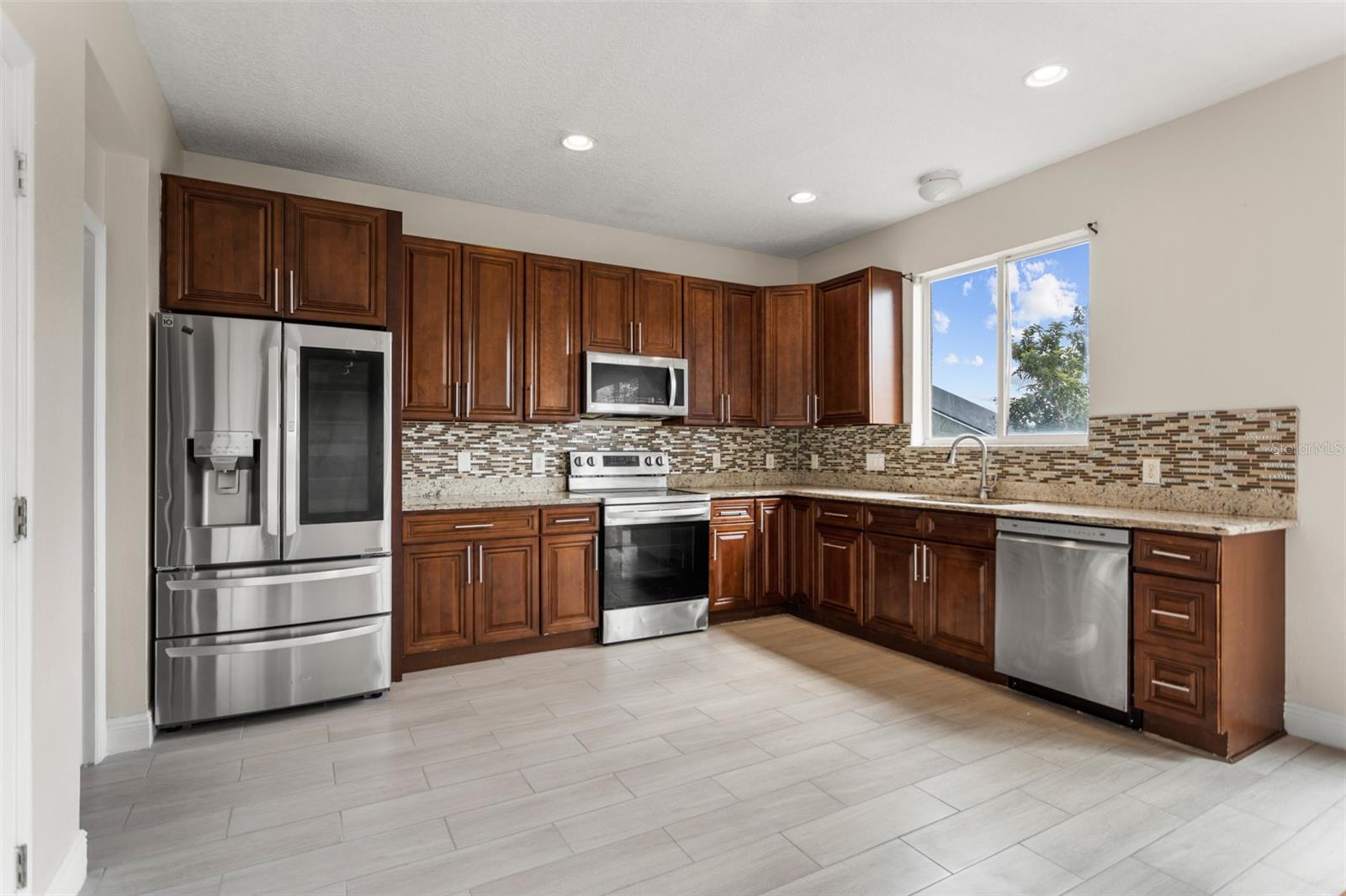 Image 30 of 35 For 7512 Fordham Creek Lane