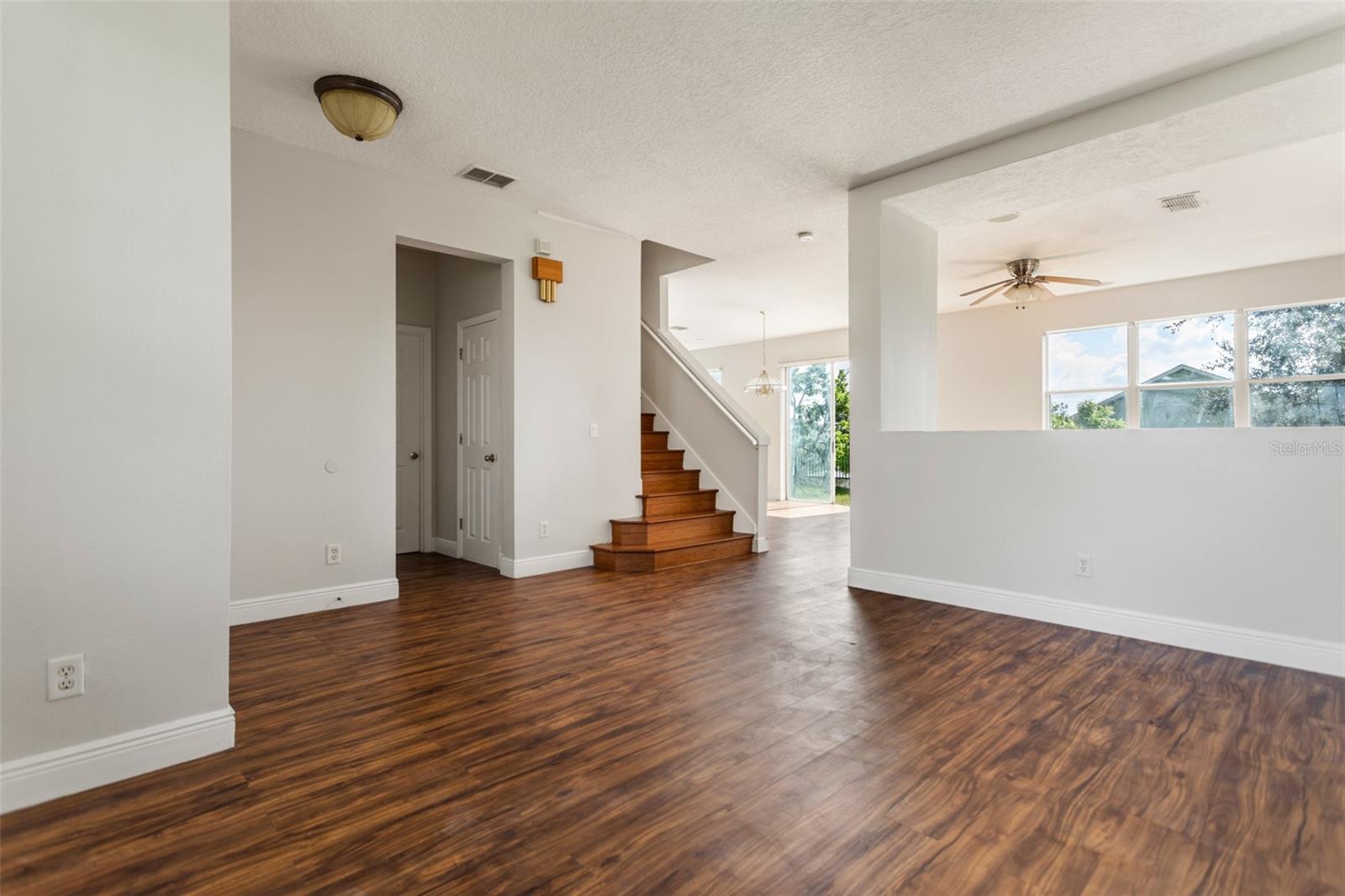Image 6 of 35 For 7512 Fordham Creek Lane