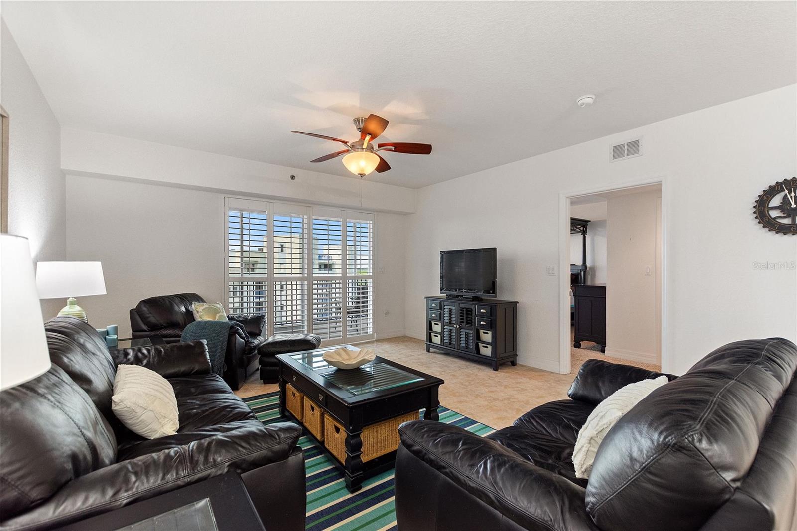 Image 15 of 39 For 5300 Atlantic Avenue 14-603