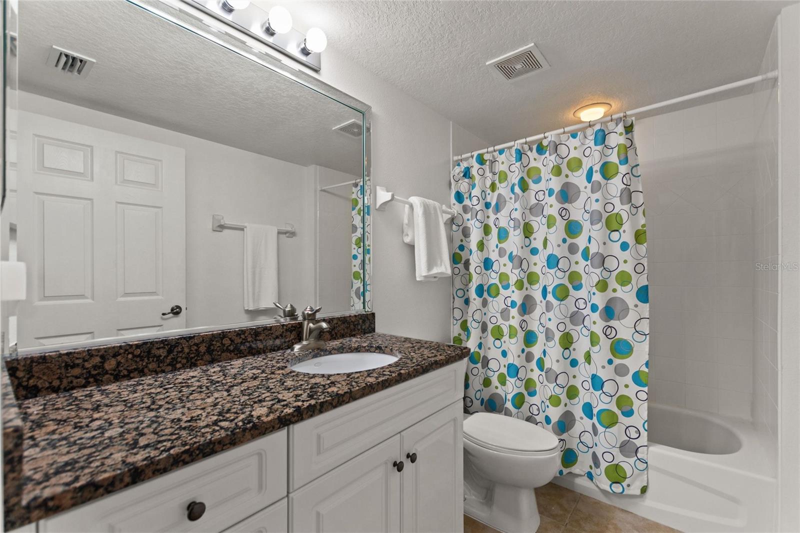 Image 22 of 39 For 5300 Atlantic Avenue 14-603