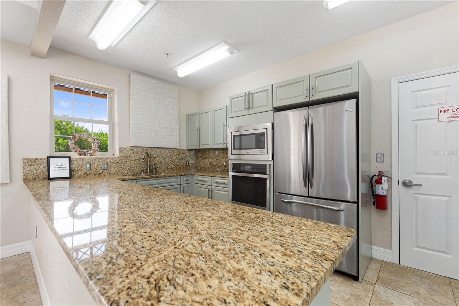 Image 32 of 39 For 5300 Atlantic Avenue 14-603