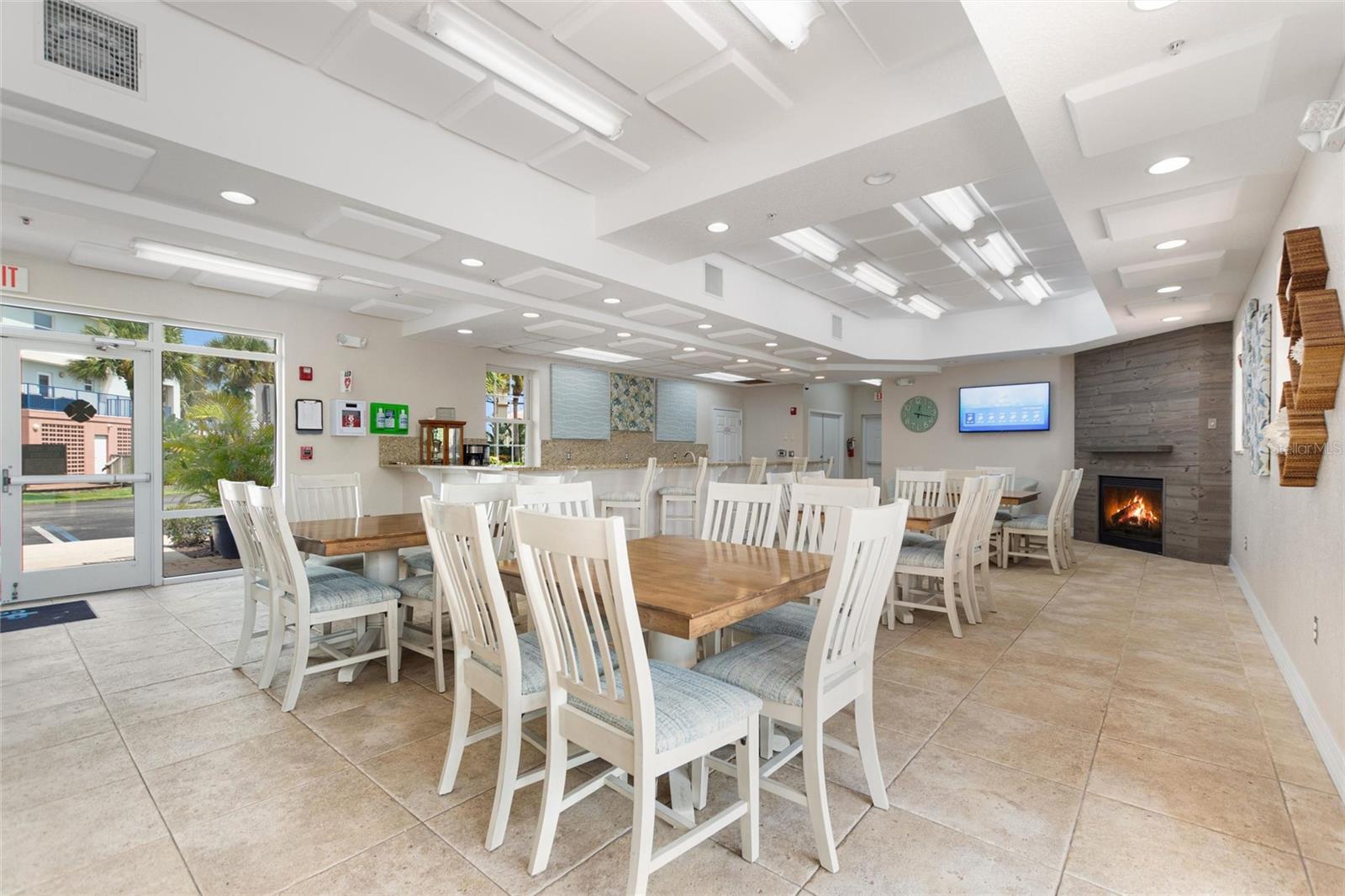 Image 33 of 39 For 5300 Atlantic Avenue 14-603