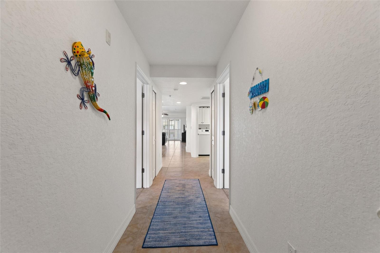 Image 6 of 39 For 5300 Atlantic Avenue 14-603