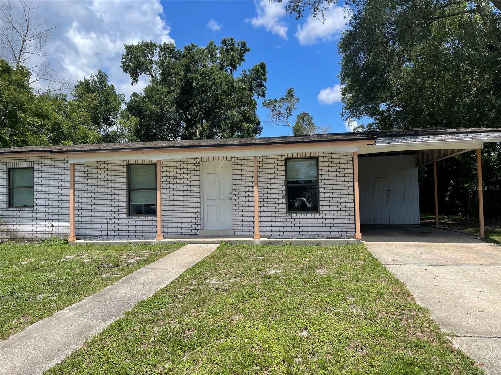 Listing Details for 1656 Page Drive, DELTONA, FL 32725