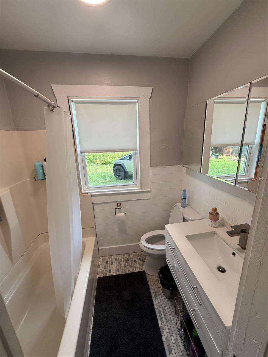 Image 6 of 10 For 1907 Jungle Road