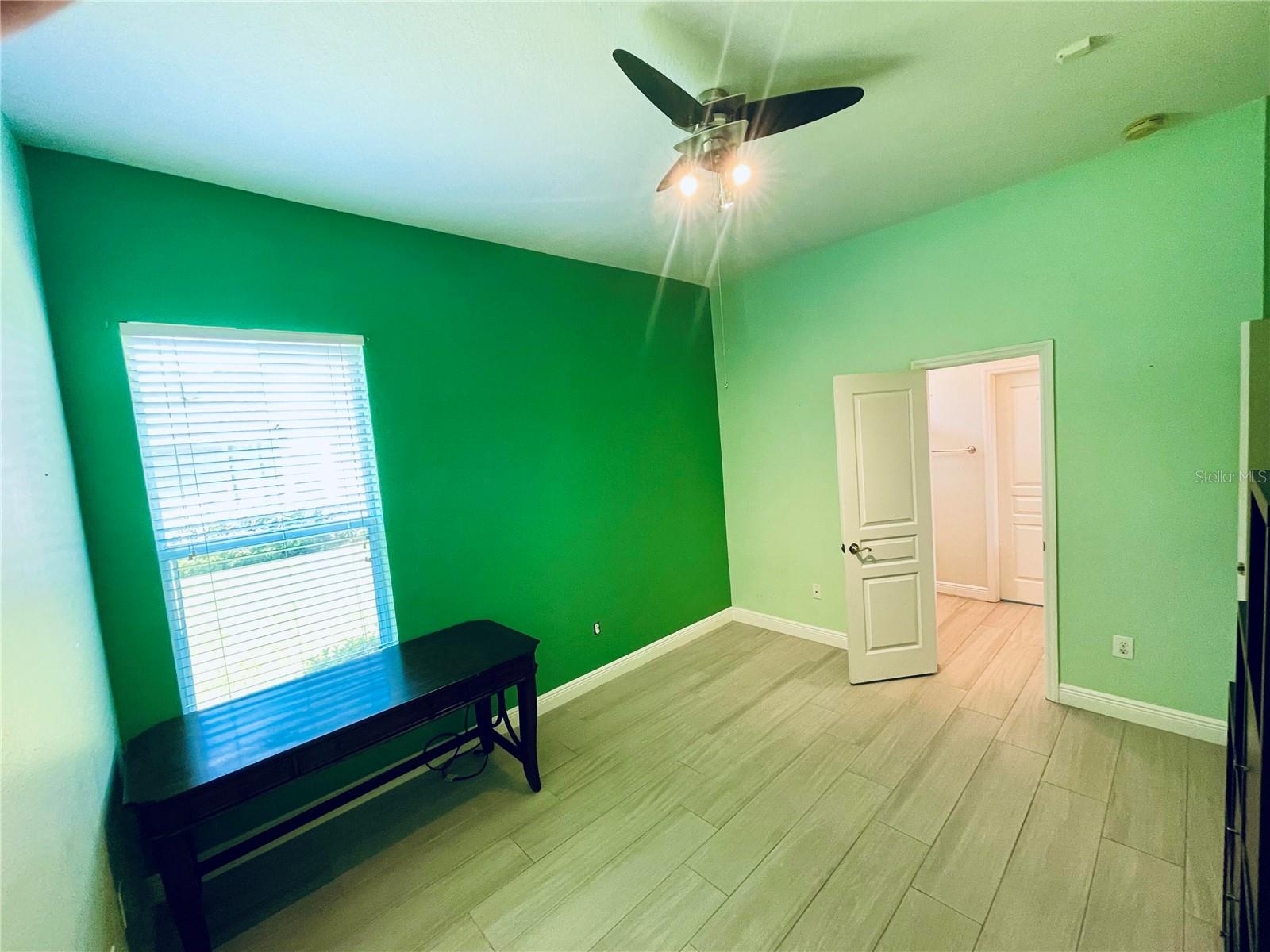 Image 30 of 48 For 11909 Mandevilla Court