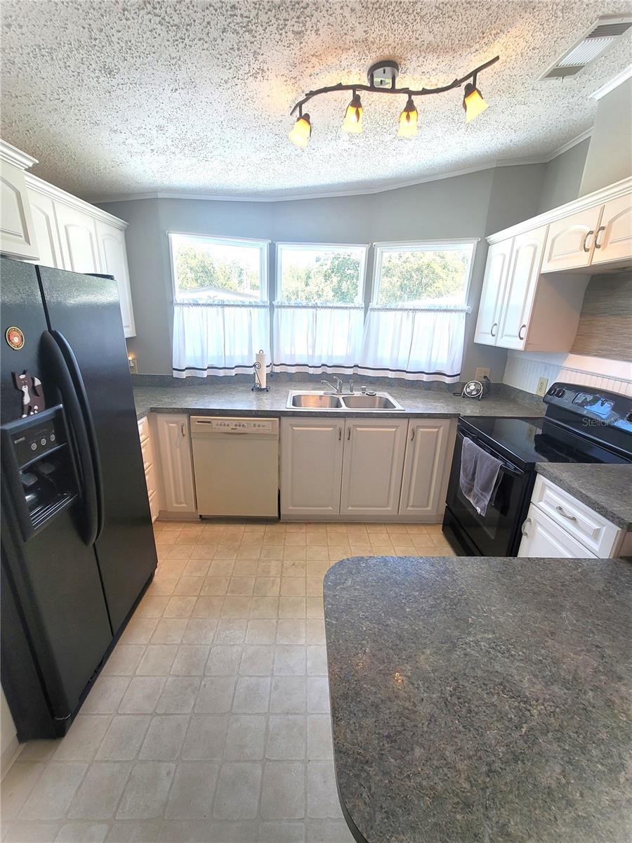 Image 6 of 32 For 1797 Fox Hill Drive