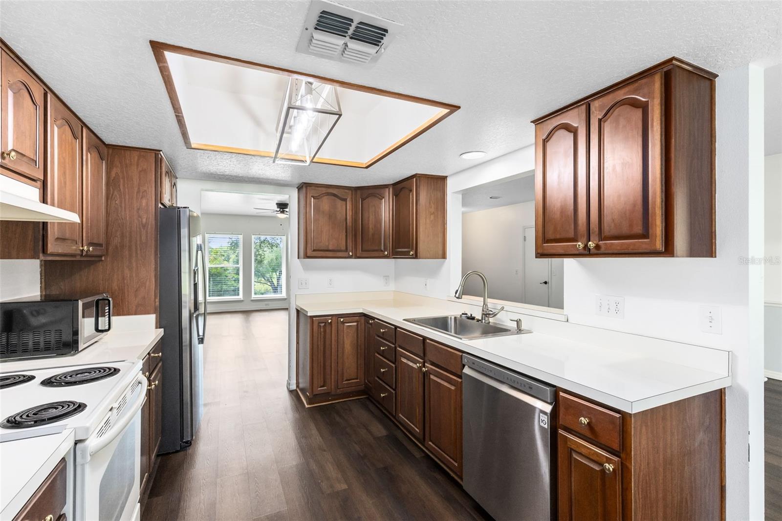 Image 15 of 33 For 1434 Atlantis Drive