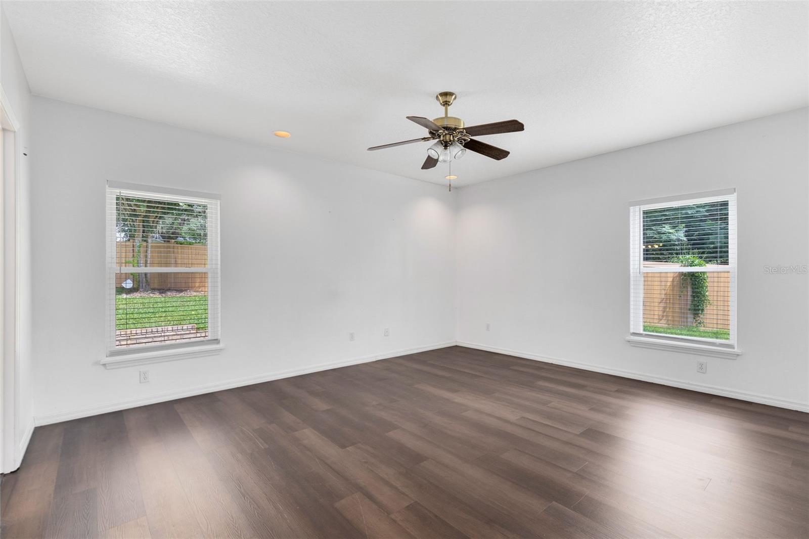 Image 17 of 33 For 1434 Atlantis Drive