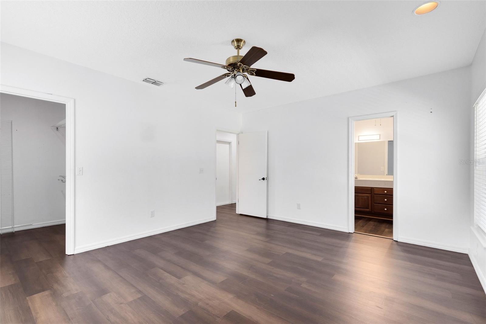 Image 18 of 33 For 1434 Atlantis Drive