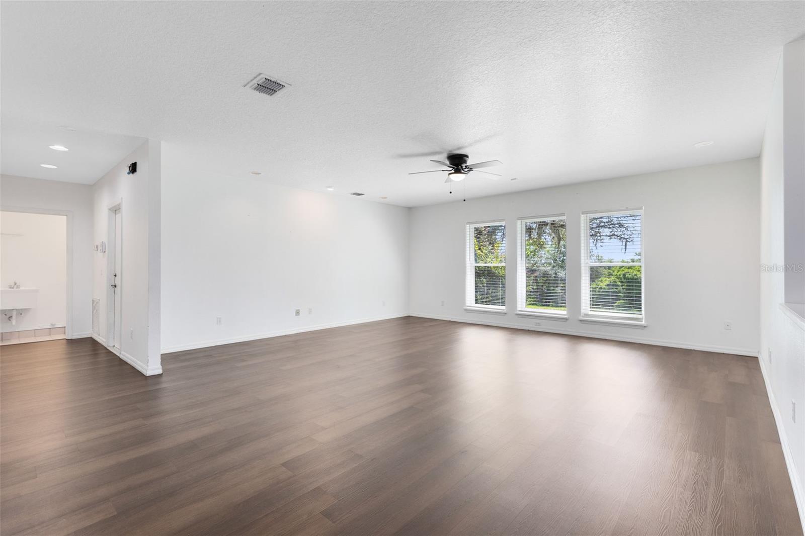 Image 3 of 33 For 1434 Atlantis Drive