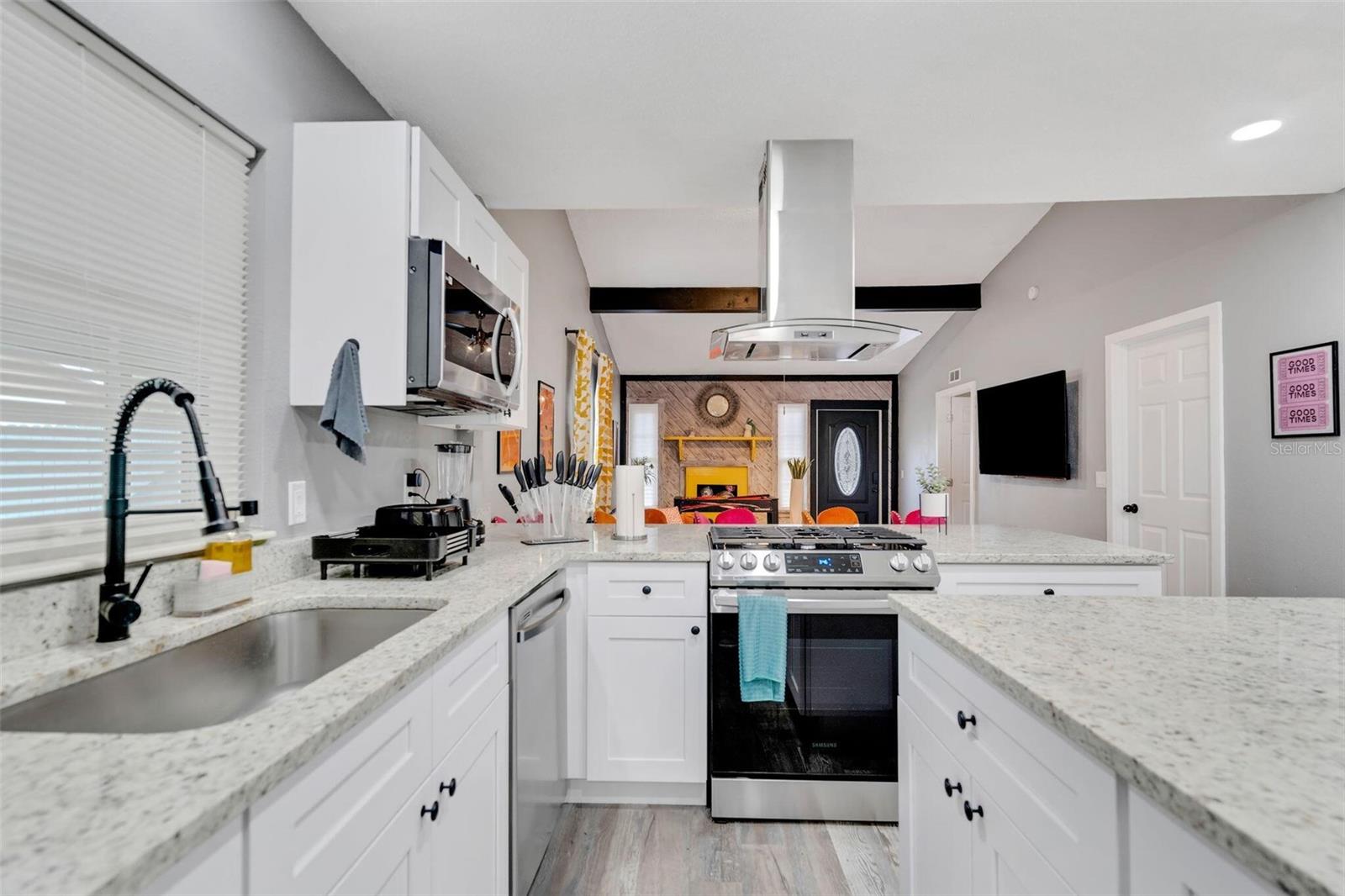 Image 4 of 17 For 3357 Timberline Road W
