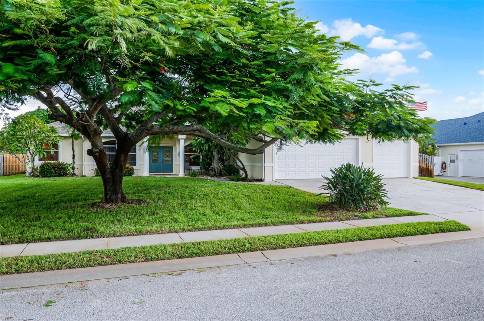 Details for 390 Treasure Lagoon Lane, MERRITT ISLAND, FL 32953