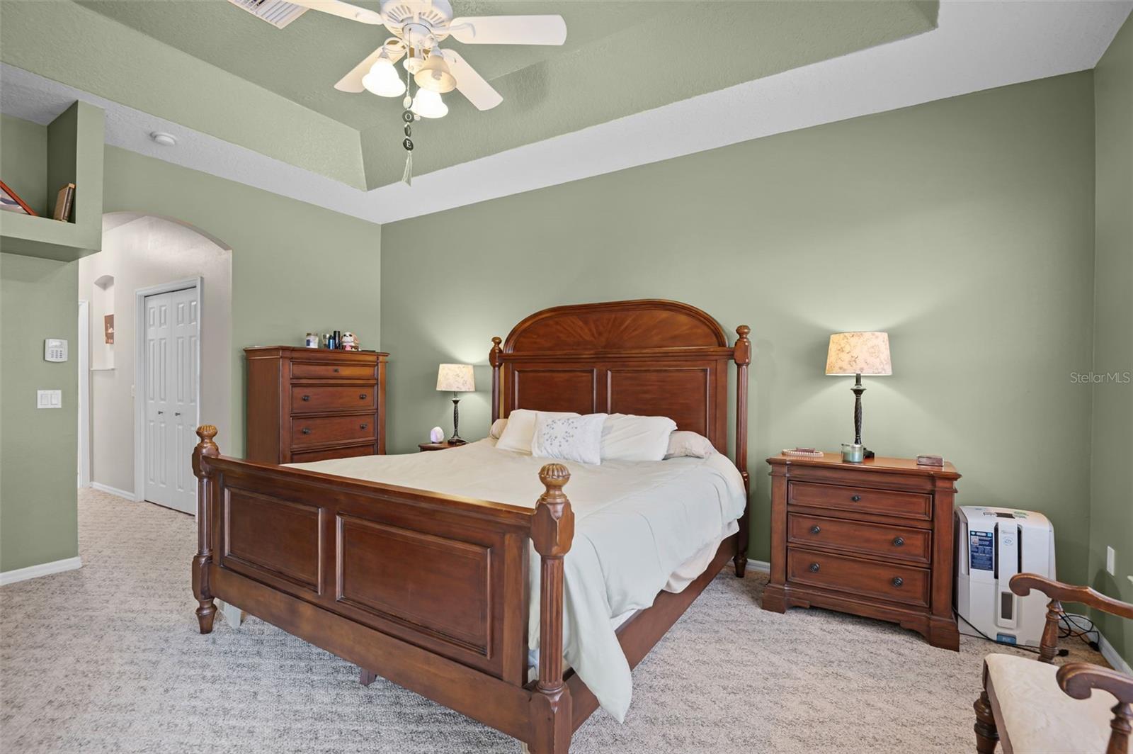 Image 16 of 98 For 390 Treasure Lagoon Lane